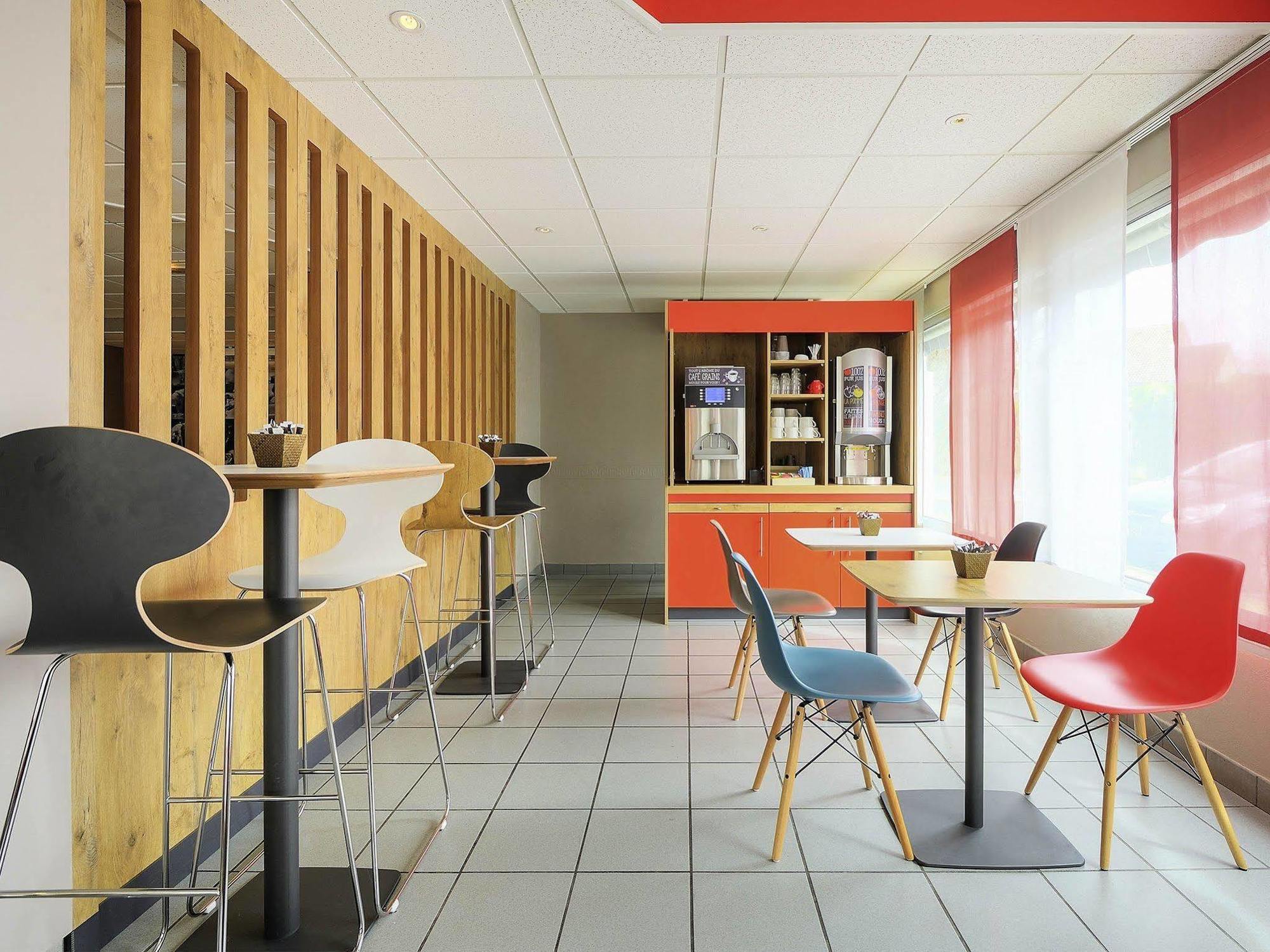 Ibis Poitiers Beaulieu Exterior foto